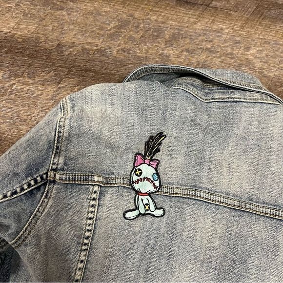 Lilo & Stitch Jean jacket Womens Medium Aloha Denim Ohana Patches Disney - Picture 7 of 9